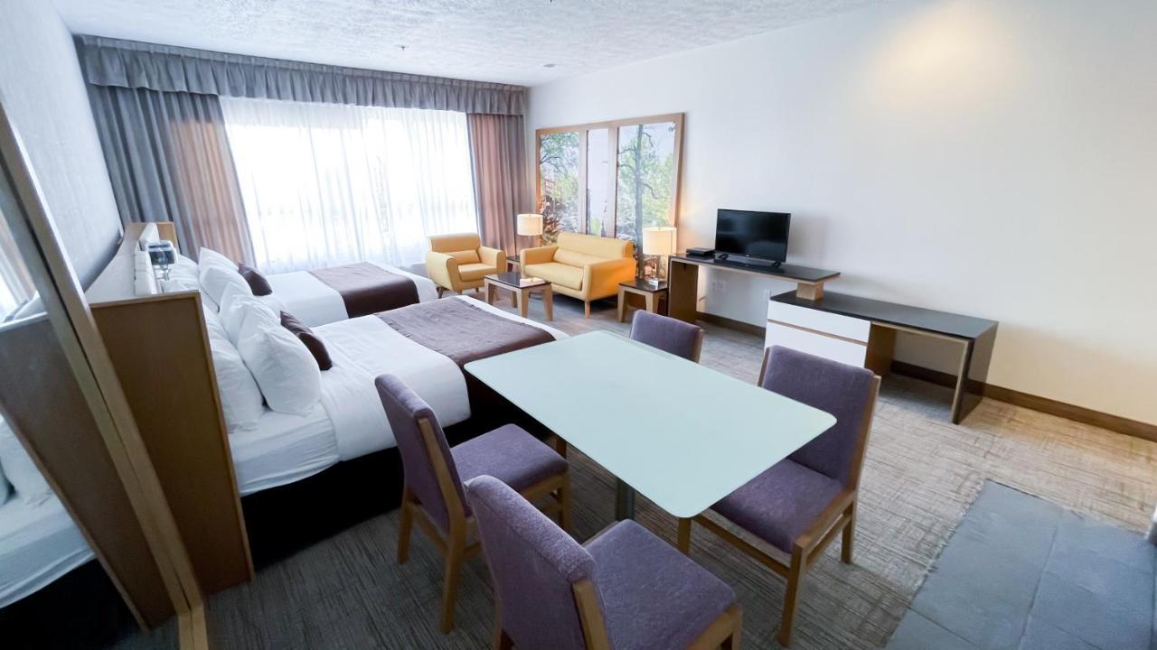 สปลิต ร็อก รีสอร์ต Hotel เลคฮาร์โมนี ภายนอก รูปภาพ