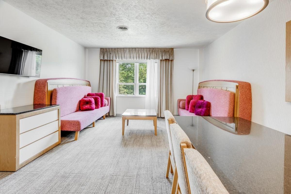 สปลิต ร็อก รีสอร์ต Hotel เลคฮาร์โมนี ภายนอก รูปภาพ
